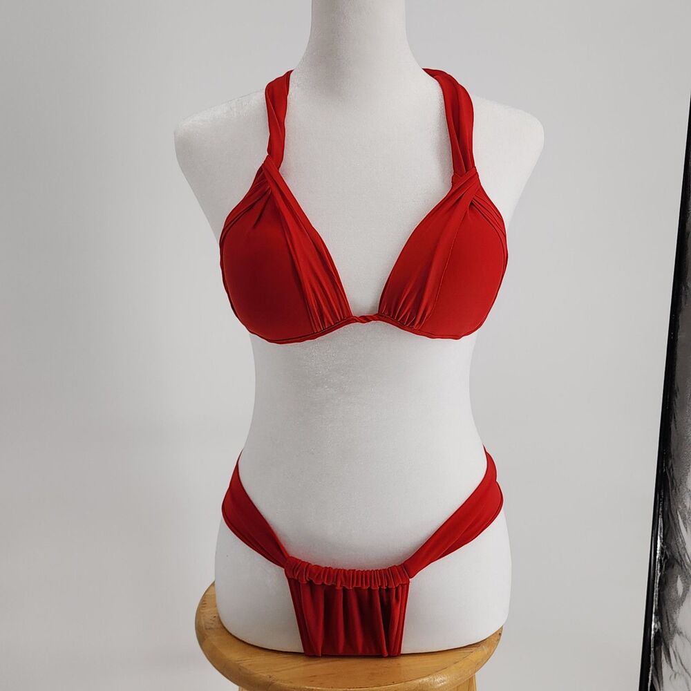 Red Sexy Bikini (10/12)